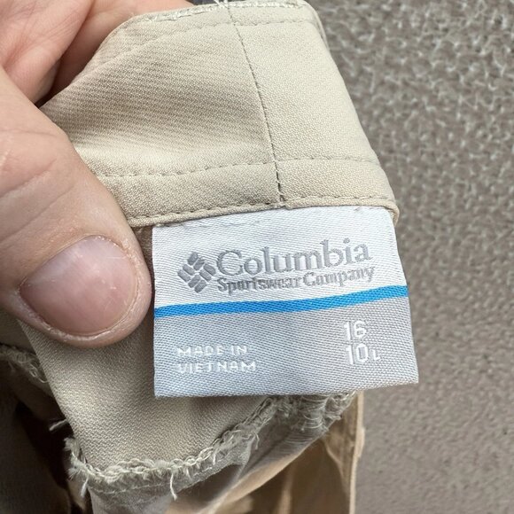 Columbia Shorts Womens 16 Tan Cloverdale Cargo Omni Shade Omni Wick Outdoors - Picture 8 of 9